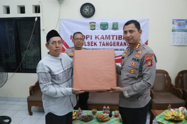 Ngopi Bareng Kapolres, Warga Babakan Curhat Soal Keamanan Lingkungan