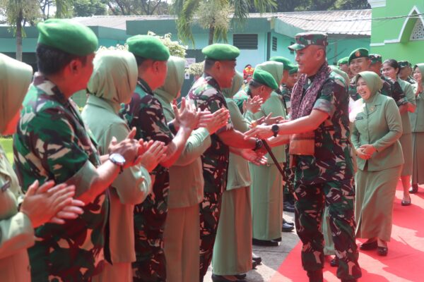 Kunker Danrem 051/Wijayakarta Disambut Hangat Seluruh Prajurit Kodim 0509/Kab. Bekasi