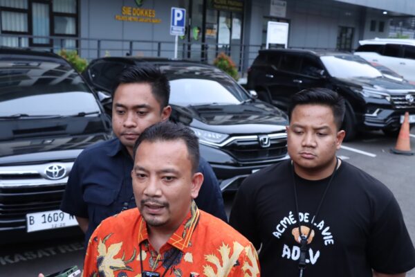 Kurang Dari 4 Jam, Pelaku Pembunuhan di Gang Barokah Berhasil Ditangkap Polres Jakbar