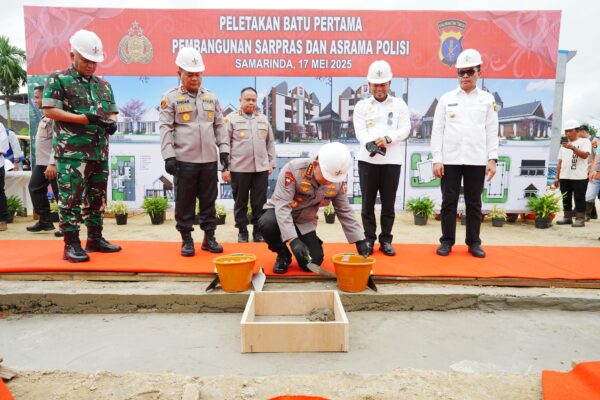 Kapolri Ground Breaking Asrama Polresta Samarinda, Komitmen Polri Tingkatkan Pelayanan Kepada Masyarakat