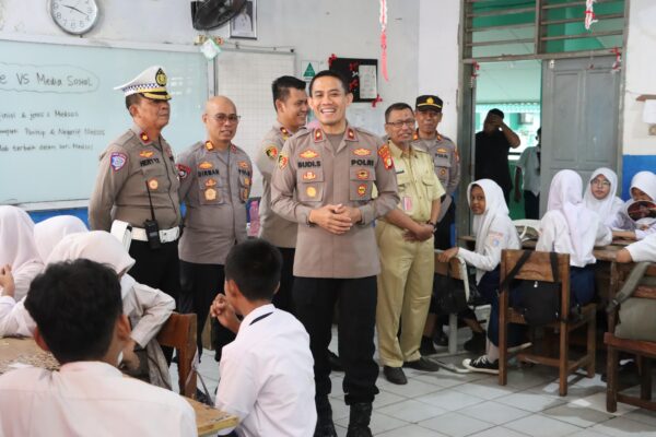 Polres Pelabuhan Tanjung Priok Ajak Pelajar SMPN 53 Jadi Duta Perubahan
