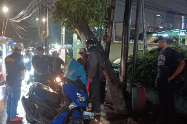 Polsek Palmerah Amankan 4 Pak Ogah dalam Operasi Berantas Jaya 2025