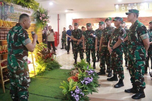 Panglima TNI Tinjau Stand Ketahanan Pangan Korem 081/DSJ