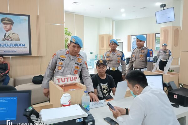 Tingkatkan Profesionalisme, Sipropam Polres Metro Tangerang Kota Lakukan Monitoring Pelayanan