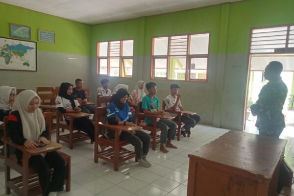 Koramil 1011/Situraja Tanamkan Semangat Kebangsaan dan Wawasan Masa Depan di SMK Plus Muta’allimin