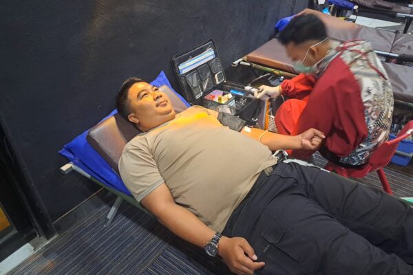 Semangat Bhayangkara Sejati: Polsek Cisoka Gelar Donor Darah Massal Untuk Masyarakat