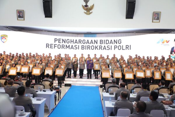 Menjelang Hari Bhayangkara ke-79, Sejumlah Polres di Jateng Raih Penghargaan Bergengsi Pelayanan Publik