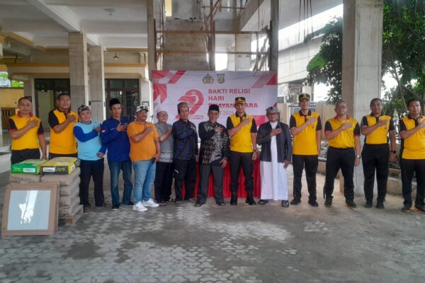 Bakti Religi Hari Bhayangkara ke-79, Polres Metro Tangerang Kota Bersih-Bersih Rumah Ibadah