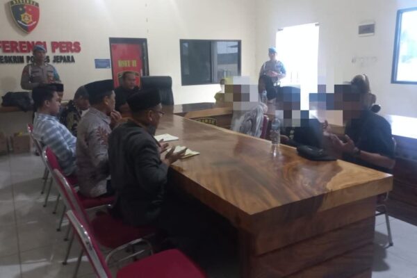 Polres Jepara Fasilitasi Tahanan Menikah di Kantor Polisi