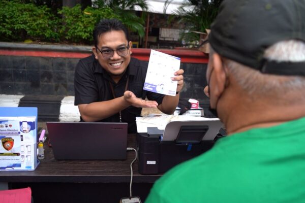 Polrestabes Semarang Gelar Car Free Day, Tawarkan Layanan Kepolisian Gratis Untuk Masyarakat