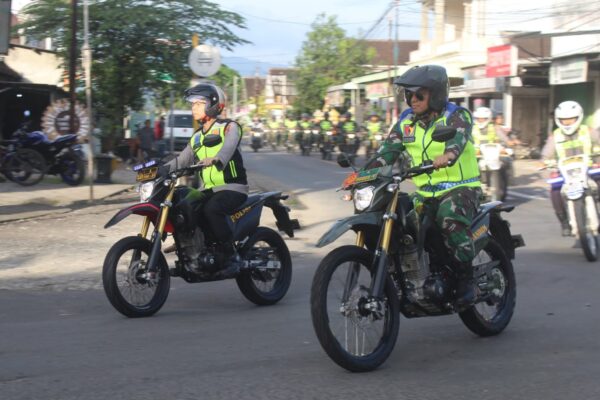 Wujudkan Suro Aman dan Damai, Jajaran Korem 081/DSJ Gelar Patroli Serentak