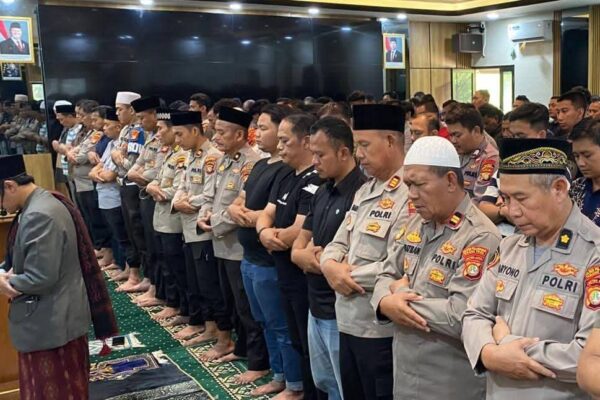 Polres Priok, Gelar Shalat Ghaib Untuk Almarhum Affan Kurniawan