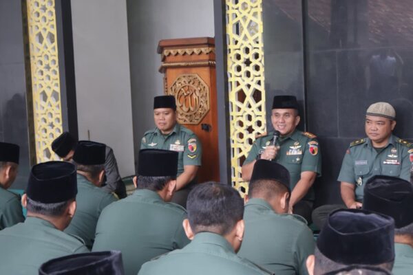 Pengajian Rutin Kodim 0808/Blitar Perkuat Iman, Taqwa Dan Kebersamaan Prajurit