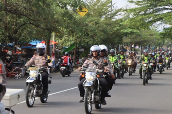 Patroli Gabungan TNI-Polri Perketat Pengamanan di Trenggalek
