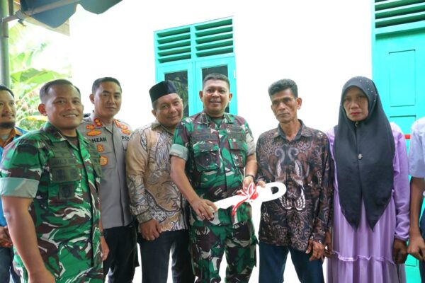 Peresmian Dan Penyerahan Kunci RTLH Di Desa Blang Majron Kecamatan Syamtalira Bayu