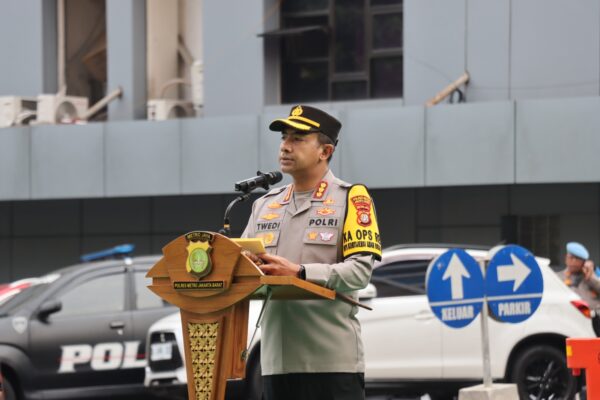 Polres Metro Jakarta Barat Gelar Apel Siaga Kamtibmas Bersama Potensi Masyarakat